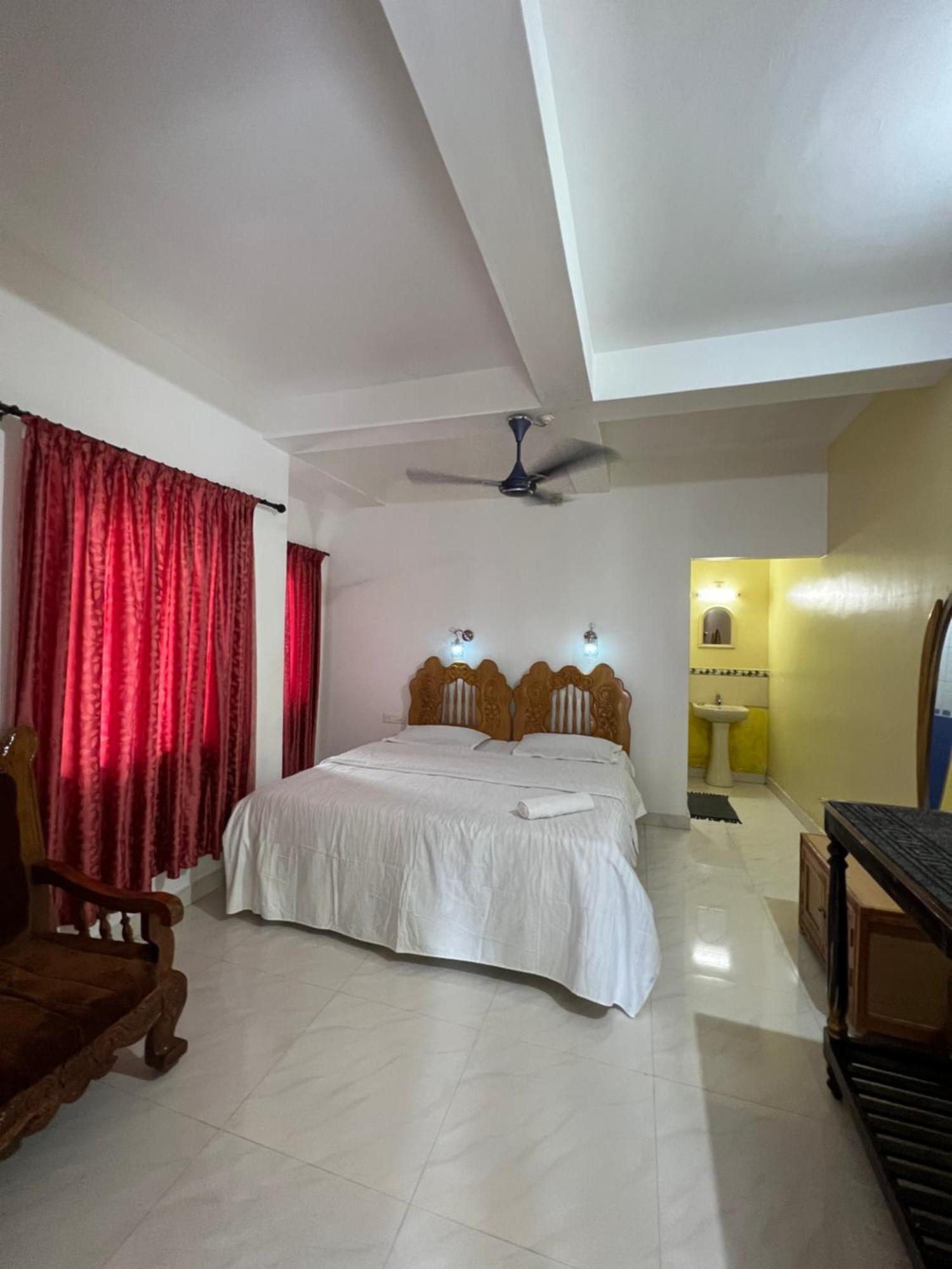 Tranquilou Homestay Thekkady Extérieur photo