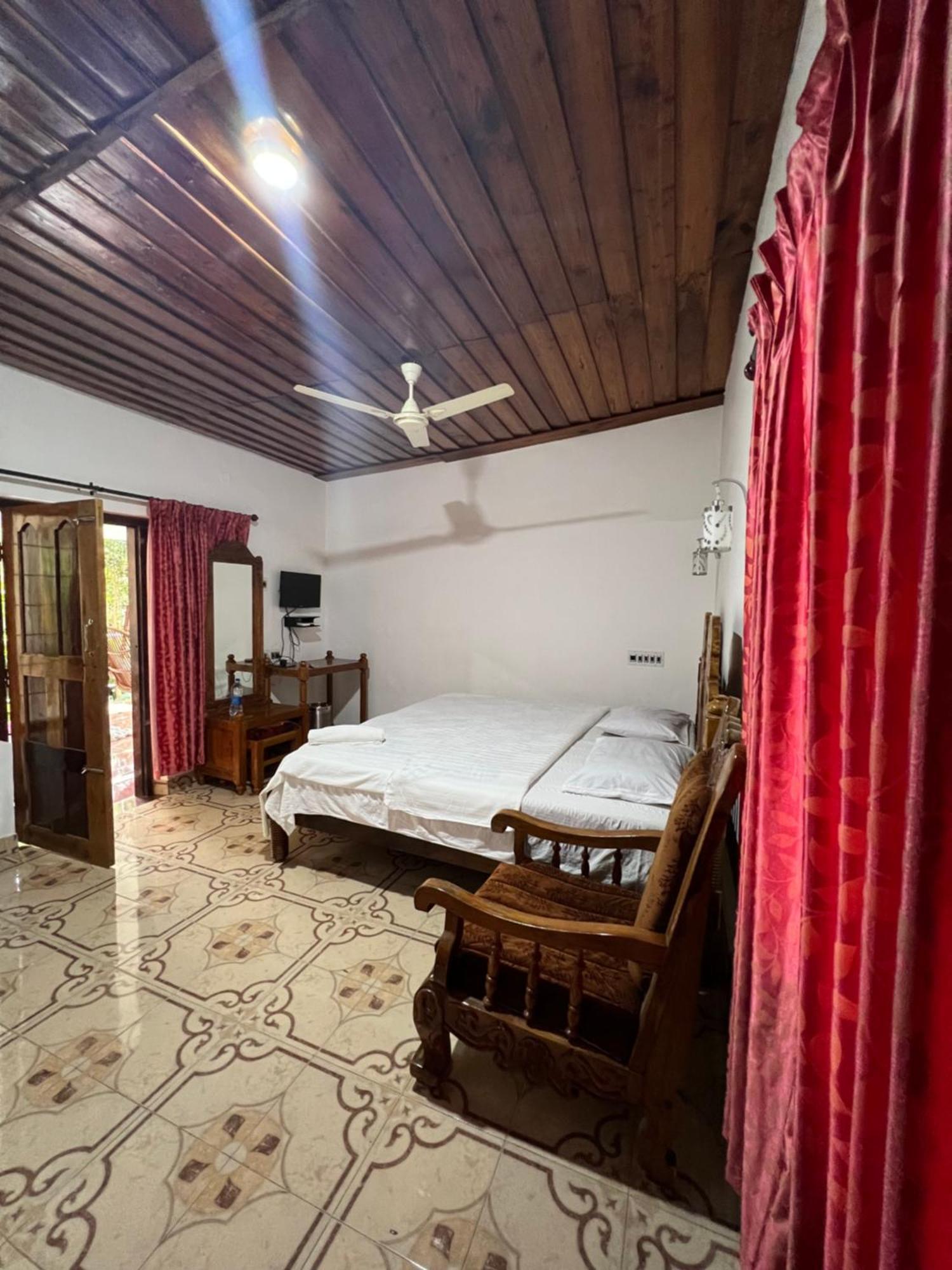 Tranquilou Homestay Thekkady Extérieur photo